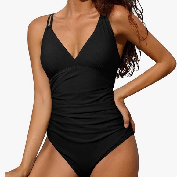 New with tags women’s SEXY Swimsuit. Double crisscross back and lace up Too - Picture 3 of 5